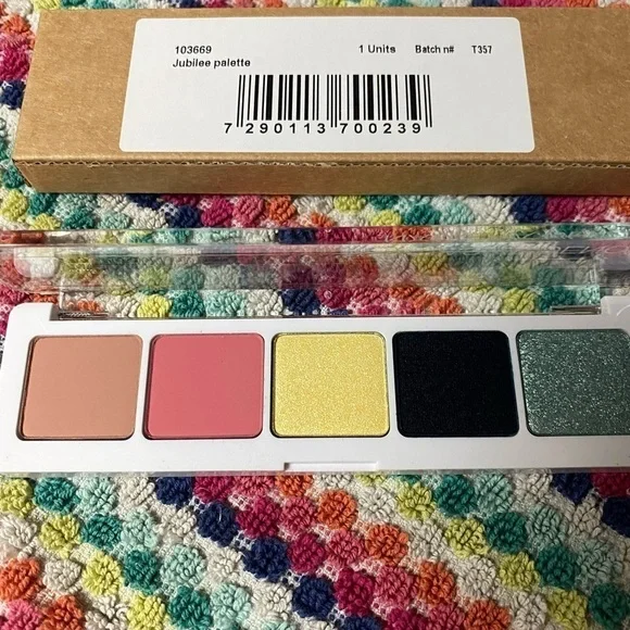 Natasha Denona Jubilee palette - Picture 2 of 5